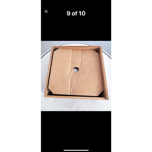 Vintage U.S.
Navy barometer mfg by Friez Bendix
Aviation in Baltimore,
U.S.A. - Picture 9 of 10